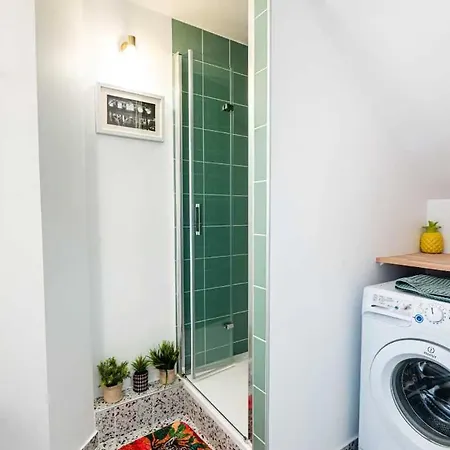 Elegant Triplex With Private Parking-2br-4p-honfleur Апартаменты *